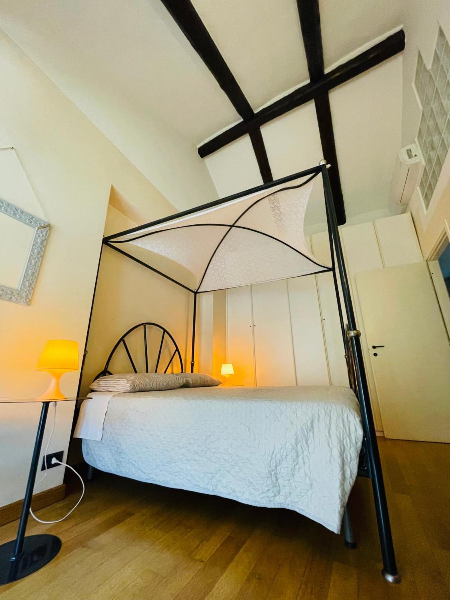 Casa Caroli, Charme E Comfort Nel Cuore Di Alba Exterior foto